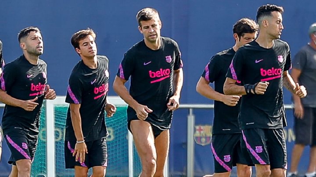 巴萨老将开始反击批评 哈维也依然无条件信任他们