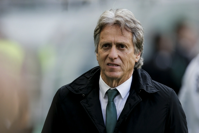 本菲卡主帅:尽管失去梅西 但巴萨还是最强之一