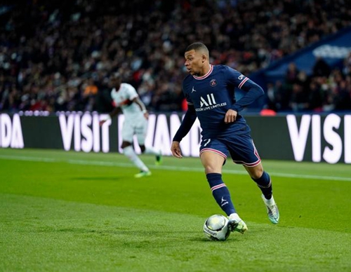皇马已与姆巴佩达协议 对巴黎高价挽留球员很淡定
