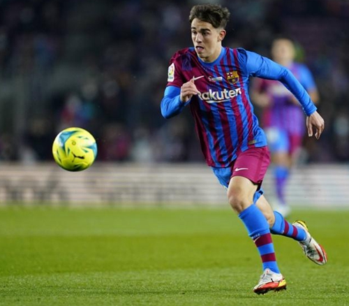 巴萨想与加维续长约 英超球队和拜仁也在关注他