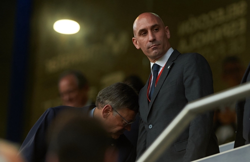 机密报披露:西足协主席薪资与皇萨是否参加超级杯挂钩